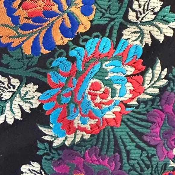 Colorful Embroidered Floral Evening Bag / Wristlet / Clutch with Tassel. - Picture 3 of 11